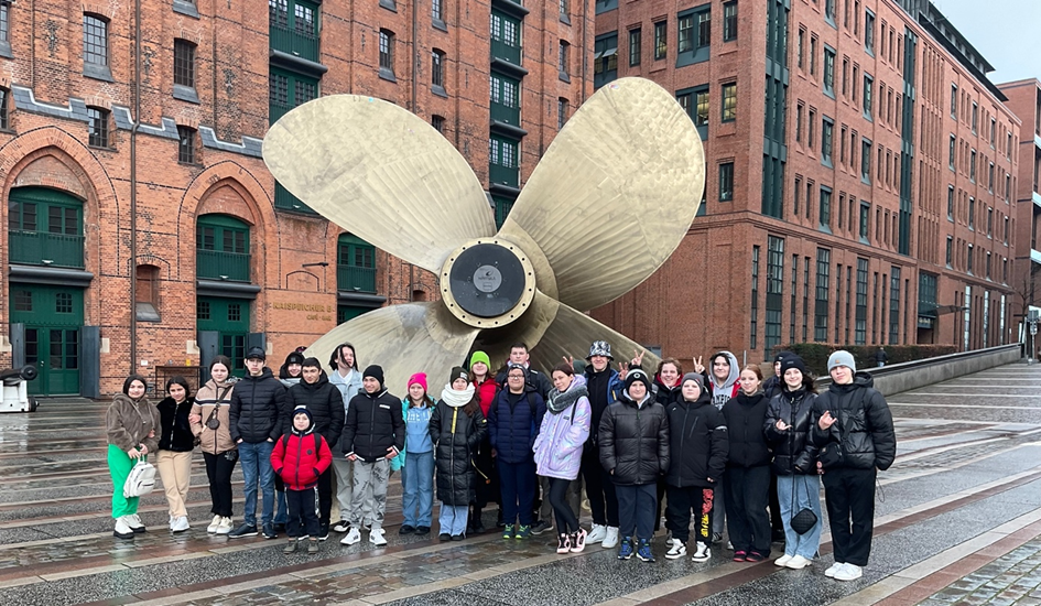 Ausflug der ukrainischen Schülerinnen und Schüler nach Hamburg